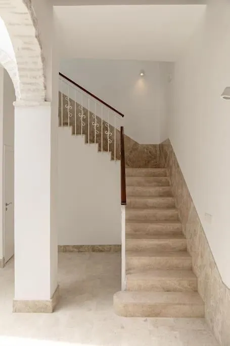 Isg Apartments Puerta Jerez Sevilla 01 Sevilha