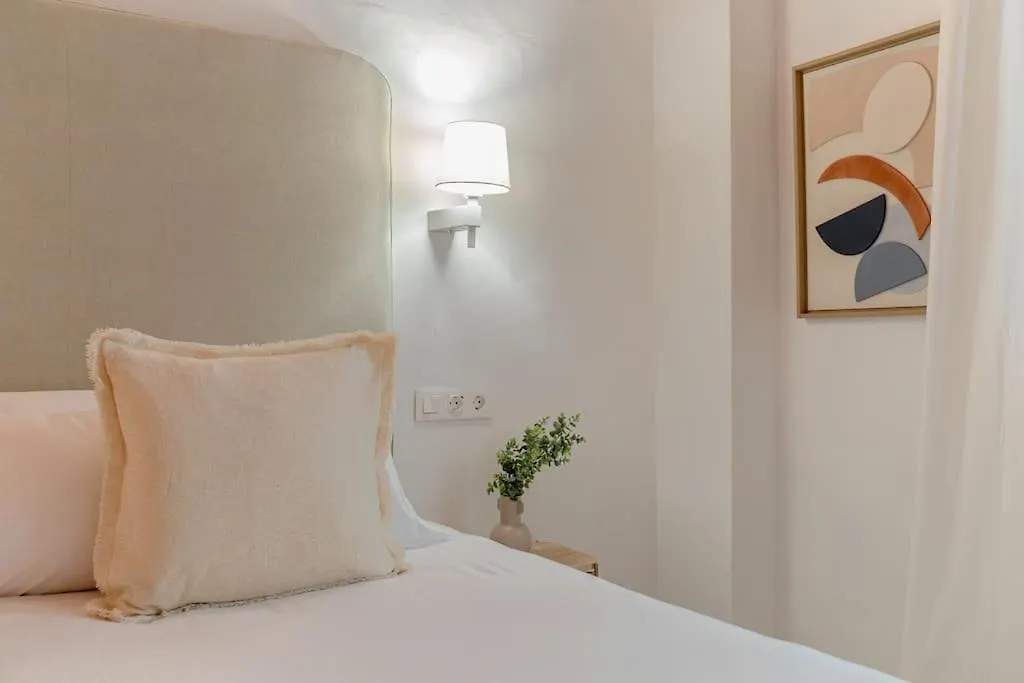 Isg Apartments Puerta Jerez Sevilla 01